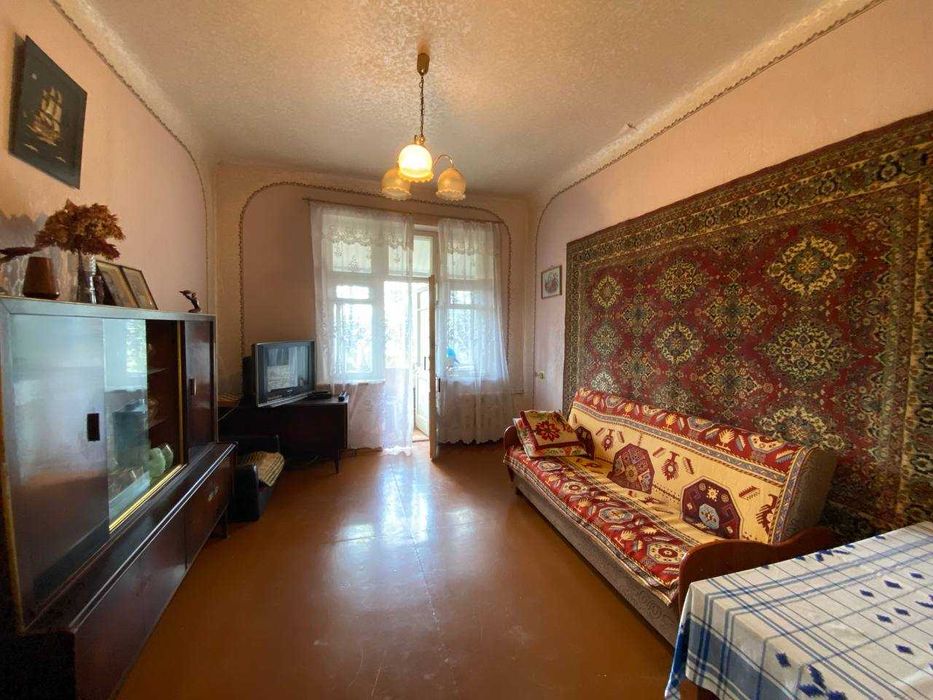 Продаётся 2-комнатная «сталинка» на Пионере, ул. Сичеславская