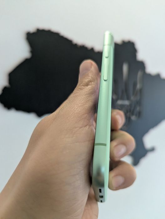 Pixel 8a 128gb Never. Green.