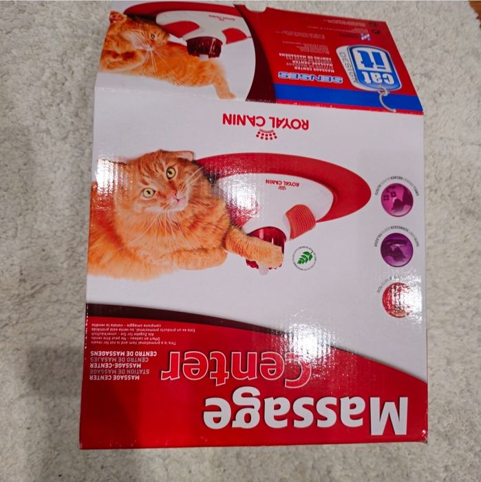 Массажный центр для котов от Royal canin игрушка