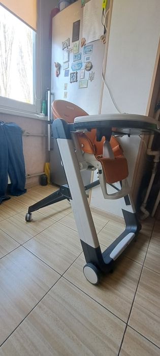 Дитячий стільчик для годування peg perego siesta