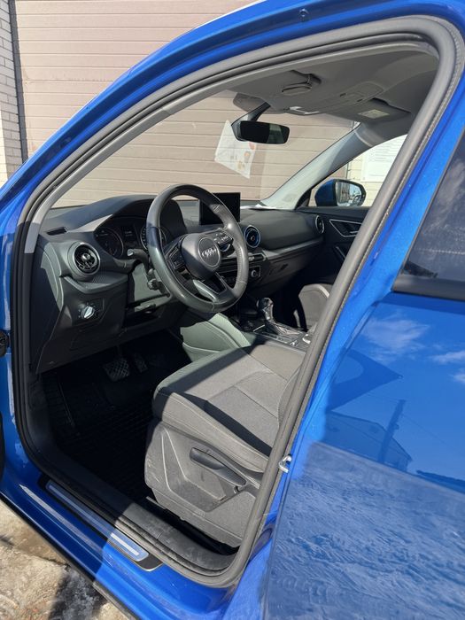 В продажі audi Q2