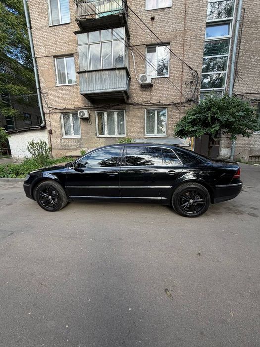 Продам машину volkswagen phantom