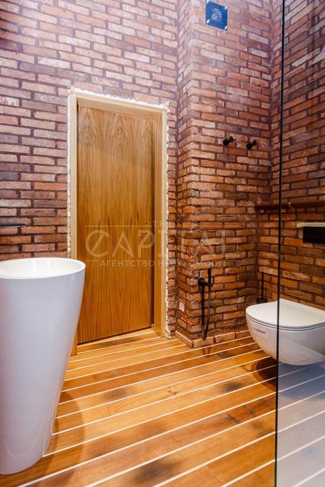 Продаж 2-поверхового будинку 200м2, с. Лебедівка, КМ Riviera Village