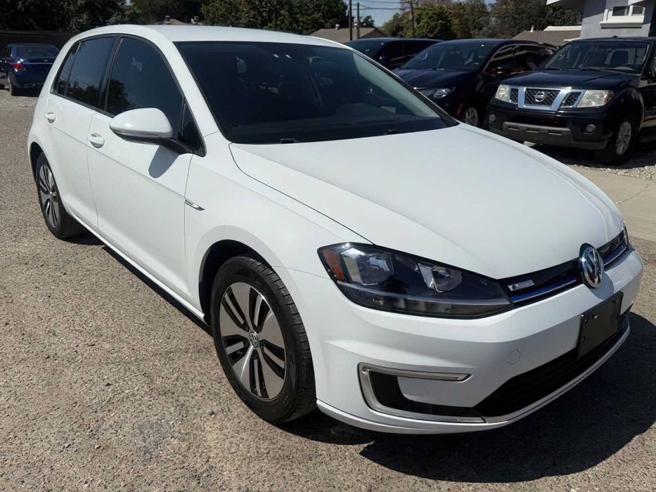 Volkswagen e-Golf SEL Premium      2018