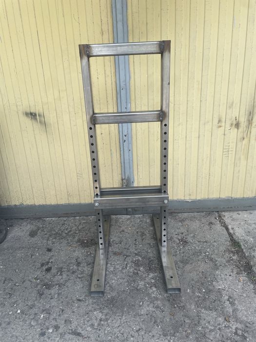 Rama prasy hydraulicznej MOCNA