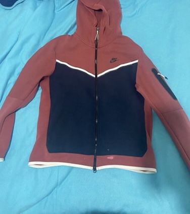 Nike tech vermelho  e azul escuro