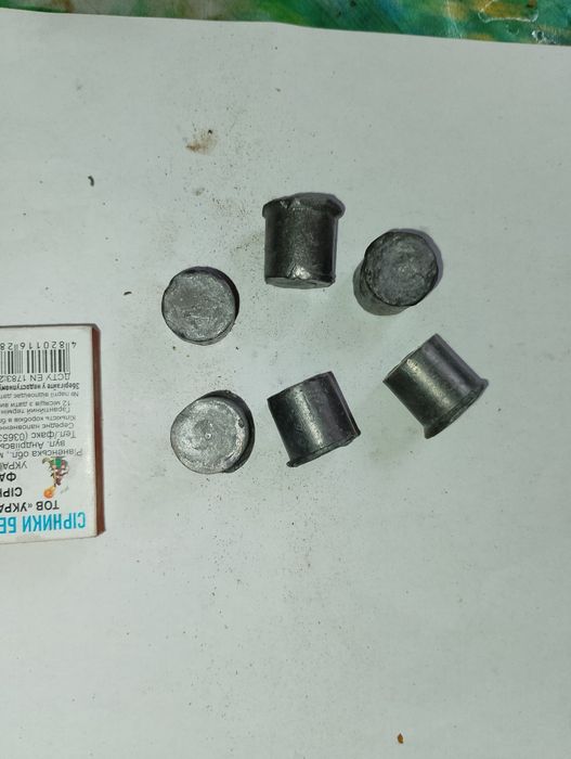 Клемми свинцовие аккумуляторние диам.18 мм