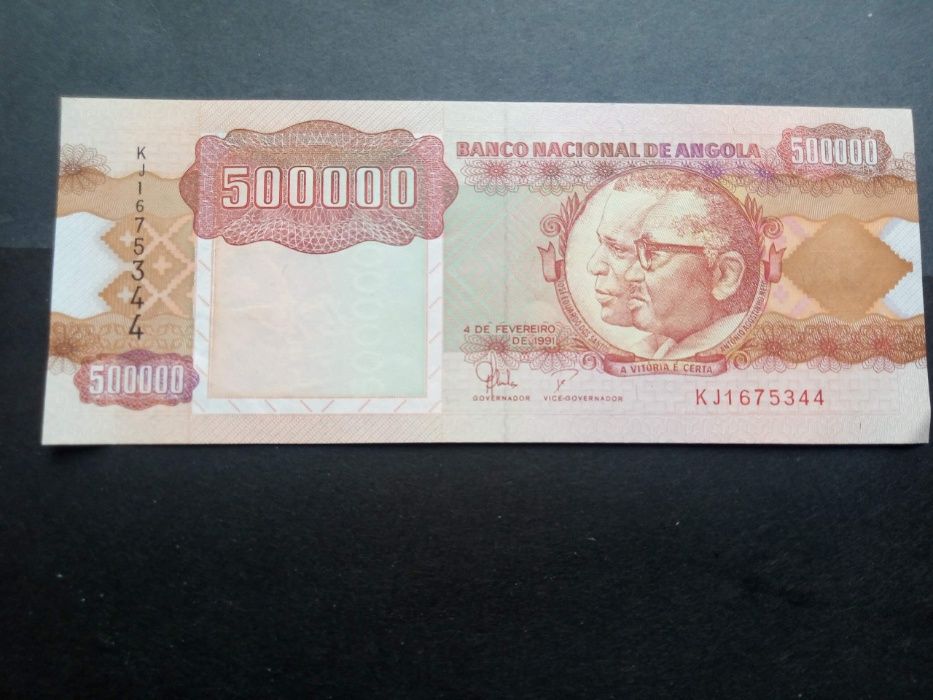 3 notas 500 000 Kwanzas,500 000,Meticais e 10 000 Dobras, raras