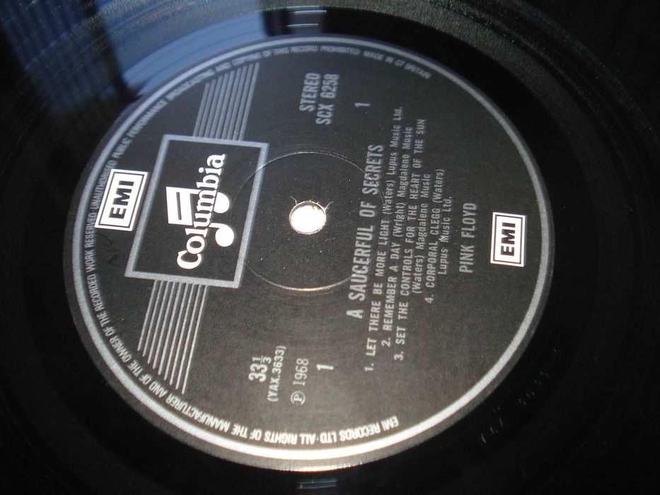 Antigo Álbum vinil dos Pink Floyd de 1973 "A Saucerful Of Secrets"