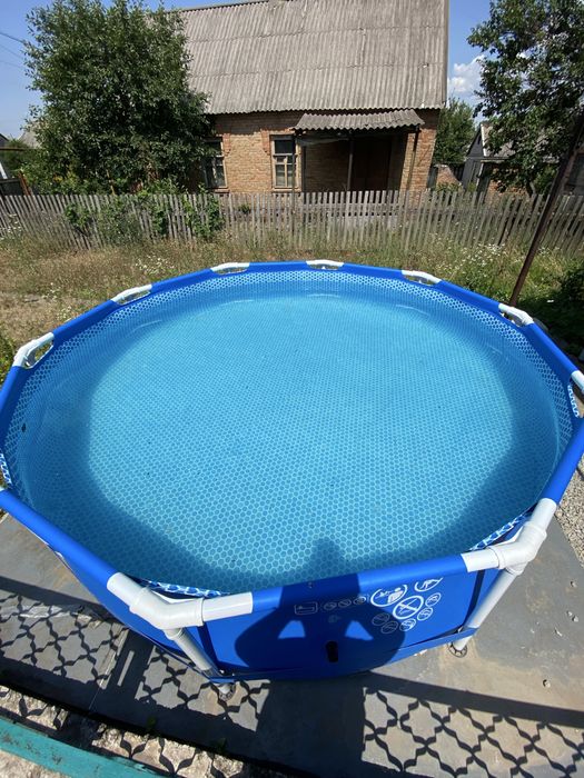 Каркасный бассейн Intex 3.05*76 насос Intex 26638 пылесос и накидка