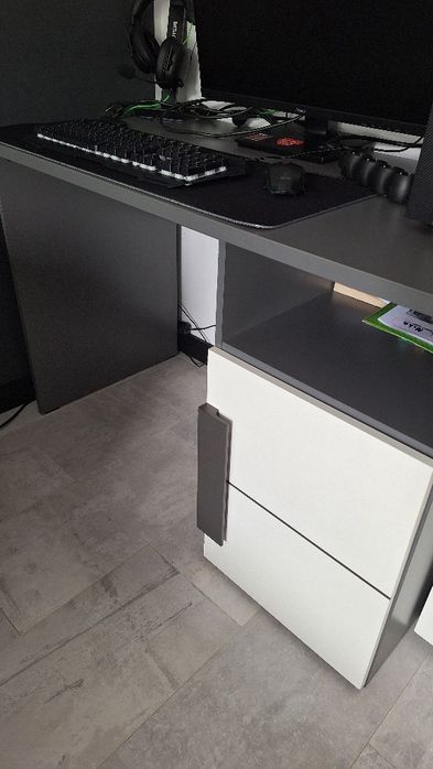 Biurko młodzieżowe Agata meble