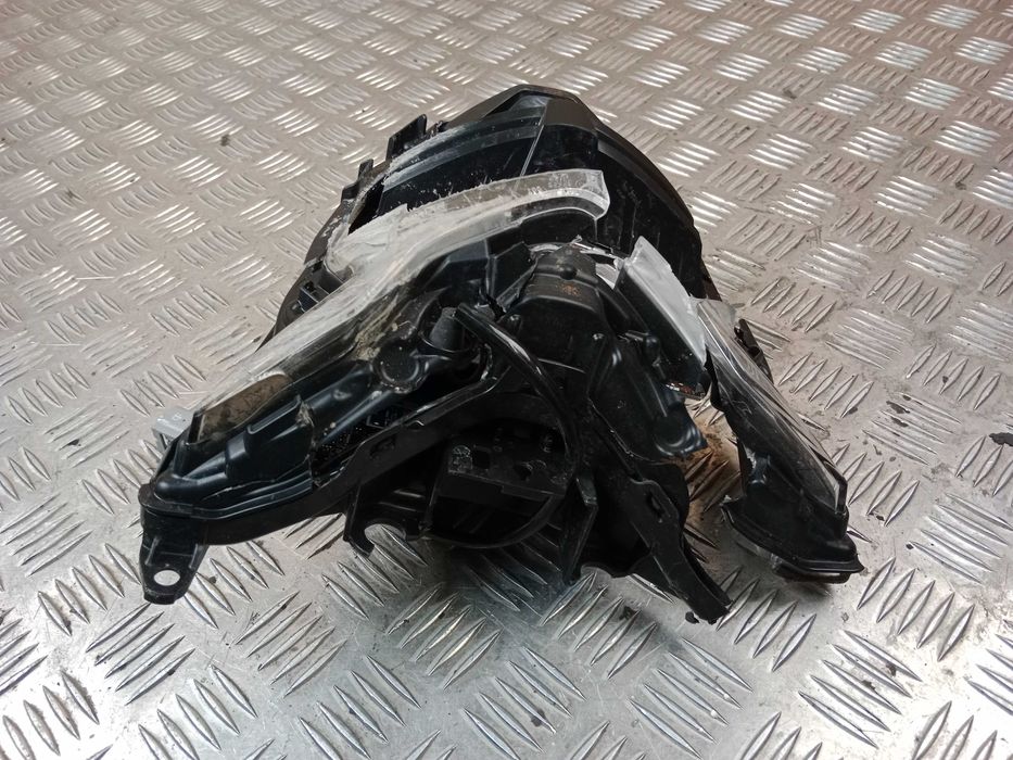 Honda CB 750 Hornet Lampa Przód Przednia Reflektor Przedni  23+