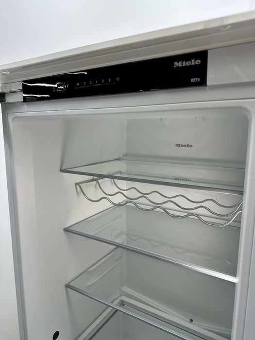 Виставка!Вбудований холодильник Miele Kd7724 e