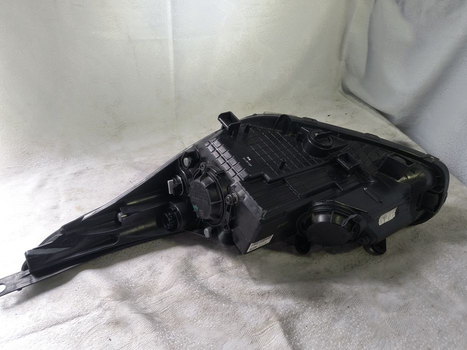 Lampa prawa Kia cee'd ceed II Lift Europa reflektor przedni prawy