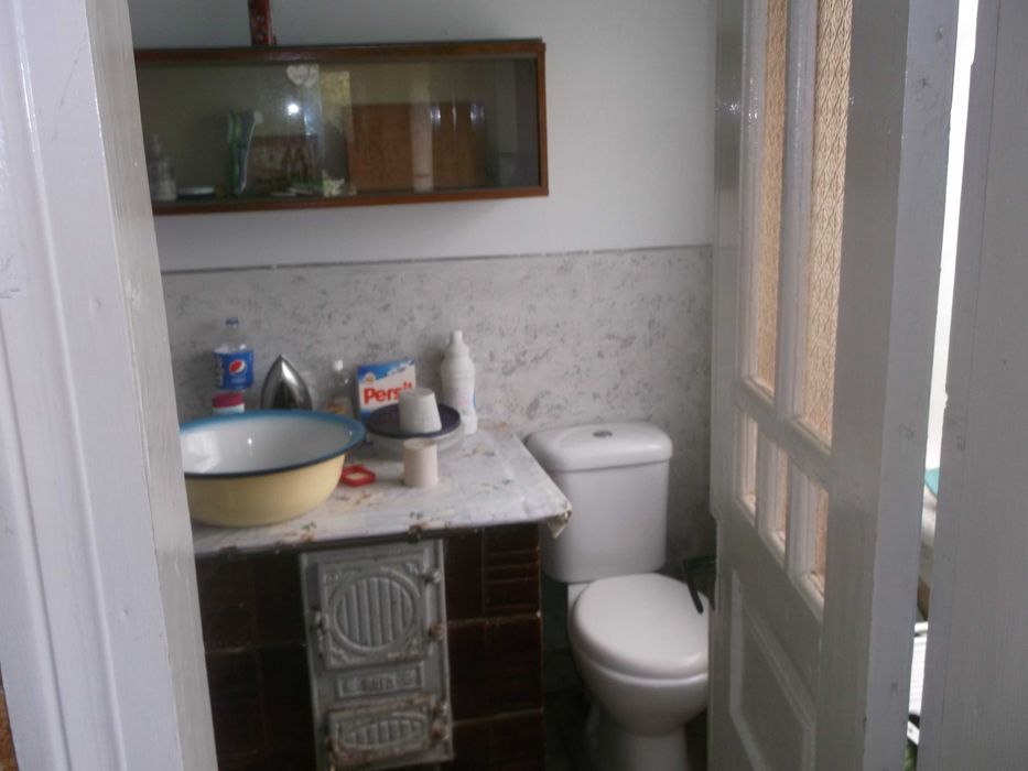 Продається будинок з земельною ділянкою