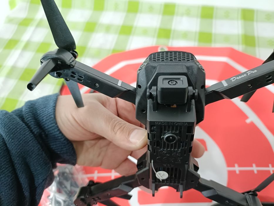 Drone E 88  pro NOVO