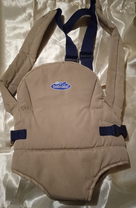 Canguru marsúpio para transporte de bebé