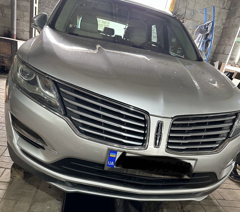 Капот Lincoln mkc 2015