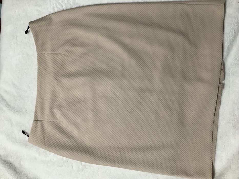 Elegancka spódnica beżowa midi 48/50