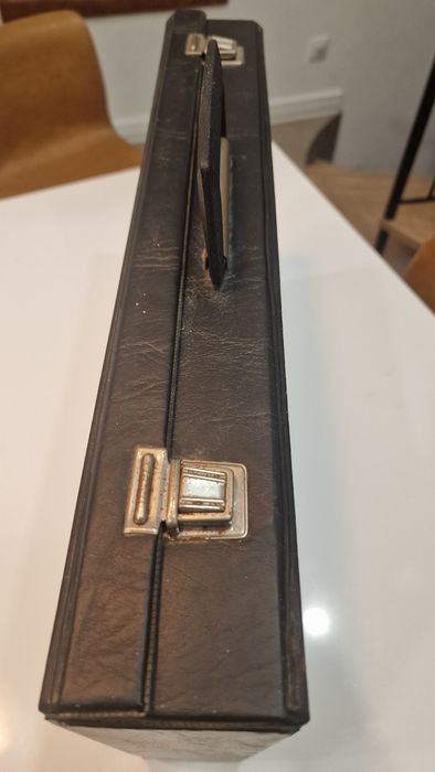 Porta cassetes áudio vintage incl. 50 cassetes