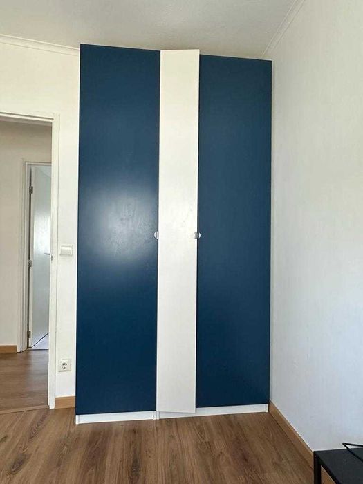 Roupeiro Ikea como novo