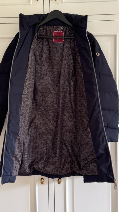 Blusão acolchoado Lion of Porches. Como novo!!