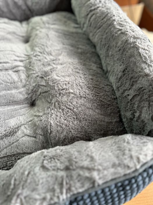 Затишний лежак для собак 80х60 см (розмір L)