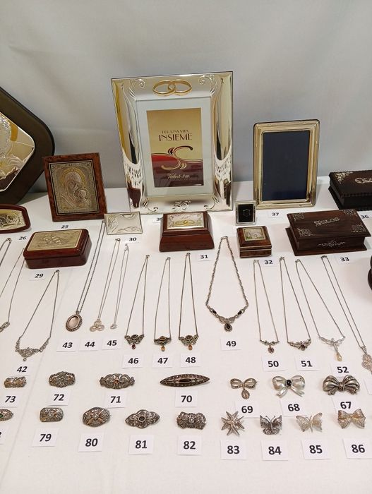 Prata Antiga - Diversos artigos disponíveis (molduras, colares, pingentes, pulseiras, anéis, espelhos, terços, caixas, salvas)