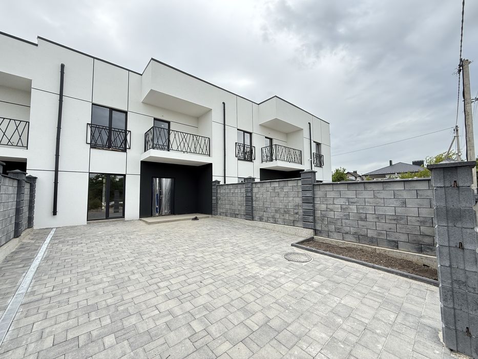 Котедж На Щасливому! Опалення! Підключені мережі!