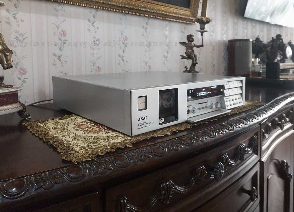 ТОПова касетна дека AKAI GX-9  ( made in japan )