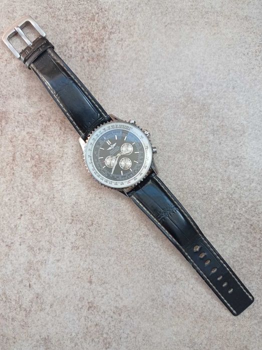 Часы Breitling Navitimer