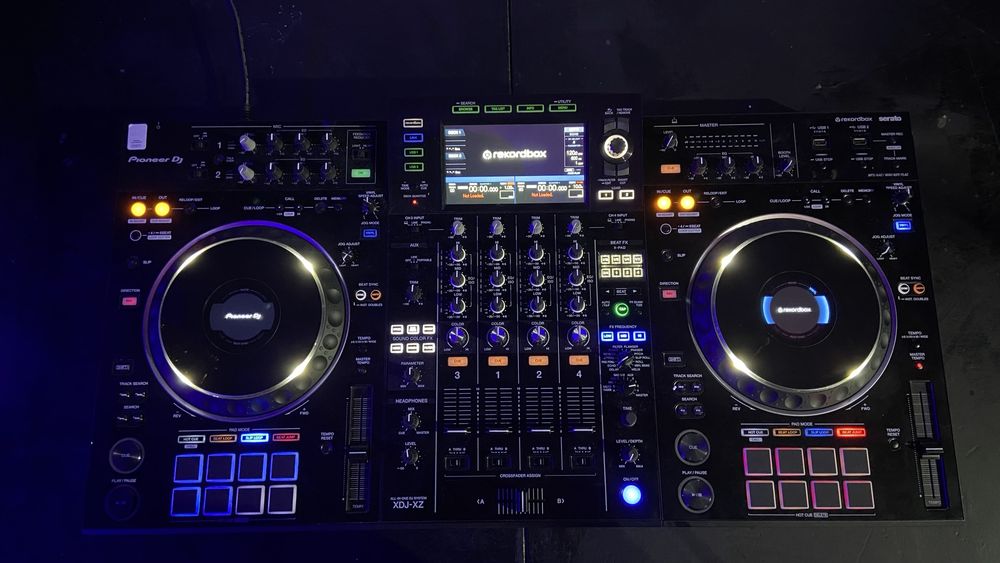 DJ Pioneer XDJ-XZ