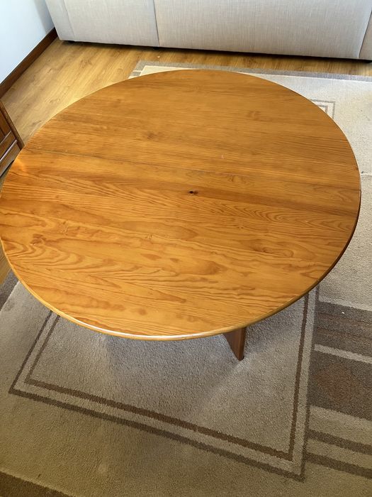 Mobília sala de jantar + sala de estar (madeira pinho - Cerne)