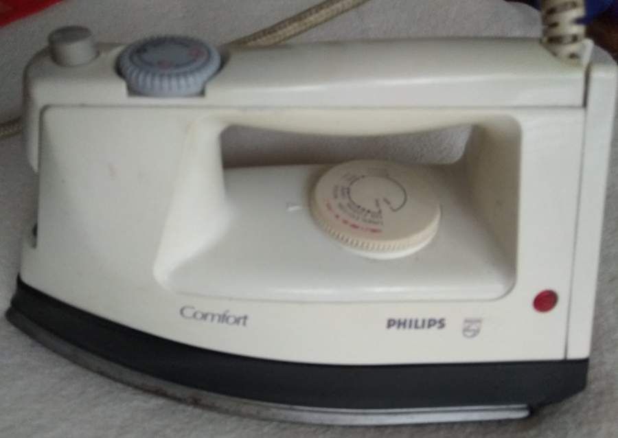 Ferro de engomar Philips Comfort - com vapor - A Funcionar434201607779143684