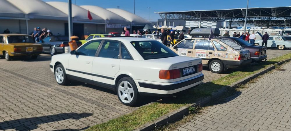 Audi 100 AUDI 100 C4 cygaro setka biała