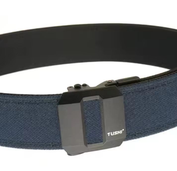 Чоловічий тактичний ремінь з металевою пряжкою