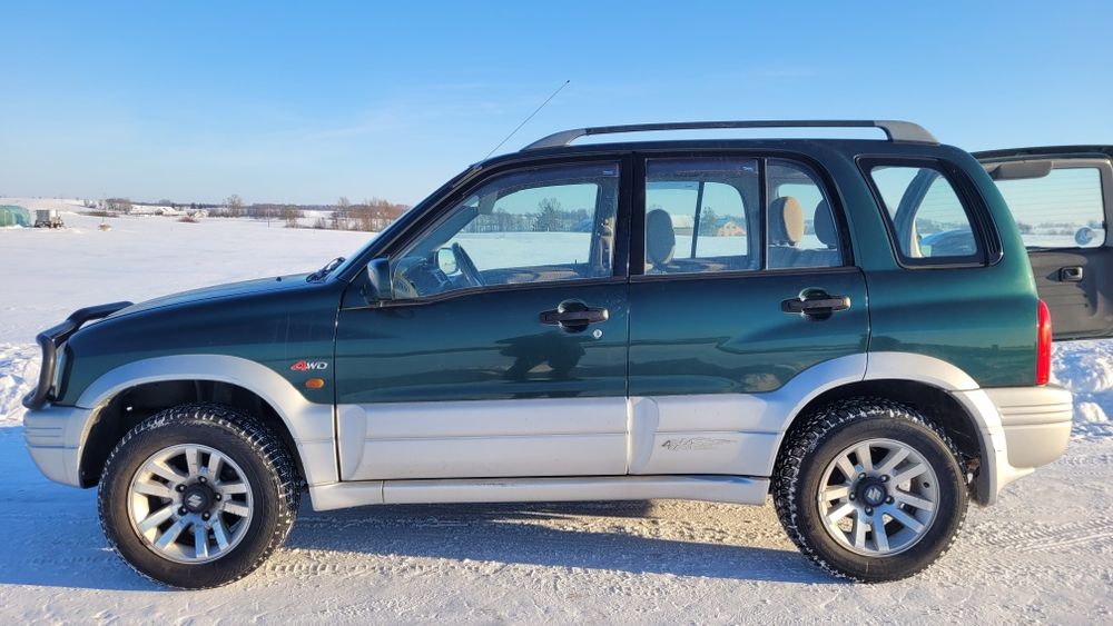 Suzuki Grand Vitara 2.5v6 manual