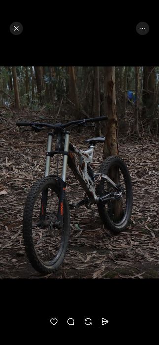 Bicicleta downhill specialized big hit 1