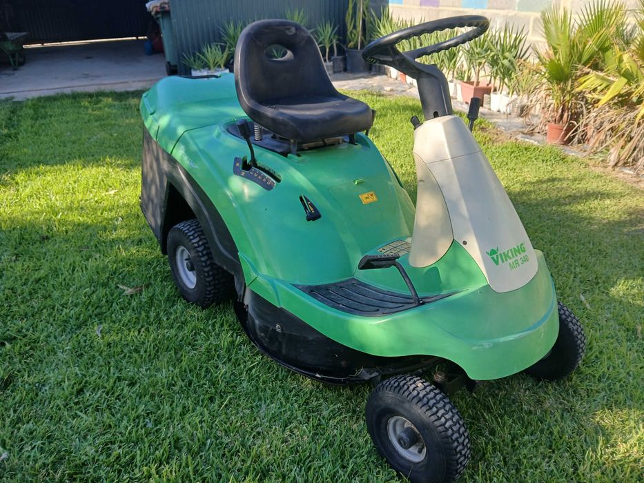 Tractor corta relva Viking MR 340