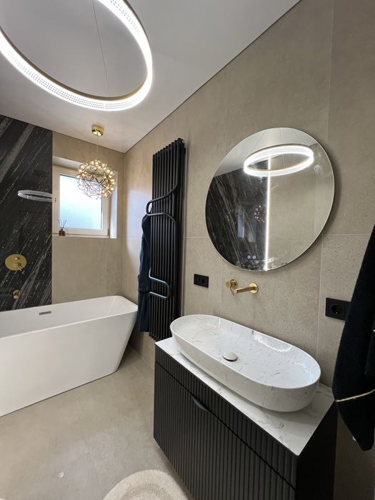 Вишукана та авторська 3-кімнатна квартира в центрі міста