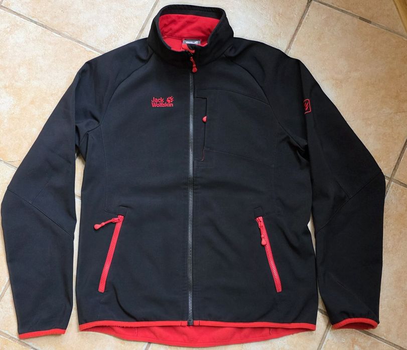 Куртка софтшелл (softshell) моделі Jack Wolfskin Whirlwind Men та Mammut  SOFtech