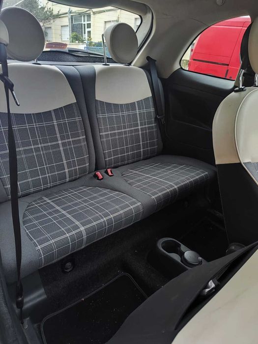 Fiat 500 1.2 com tecto panorâmico