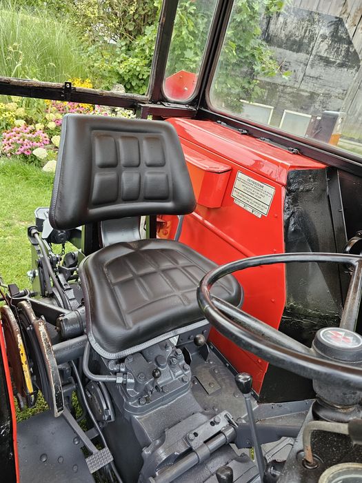 Traktor Ferguson MF255