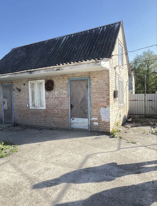 Продаж будинку.Земельна ділянка 20-ть соток