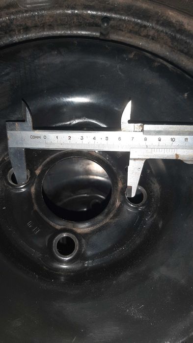 КОЛЕСА зимние в сборе 185/65 R15 NEXEN , Шипованные пр-во КОРЕЯ.