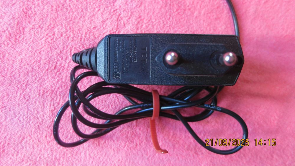 СЗУ Nokia TCT (KMT) NSH-12E 5,7V 800mA (2мм тонкий штырь)