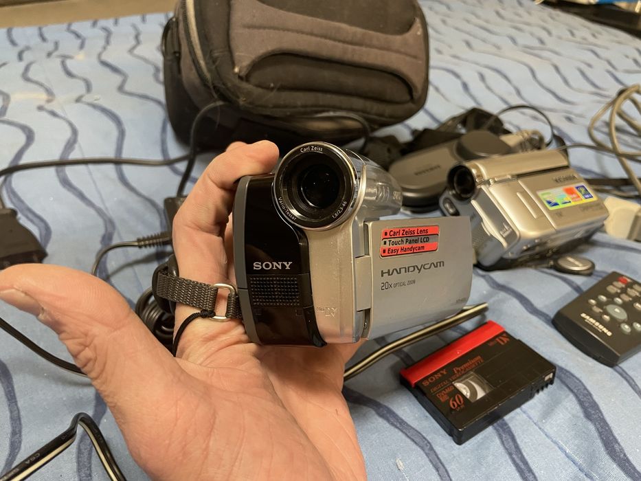 Видеокамера Sony ! Hc-23 !