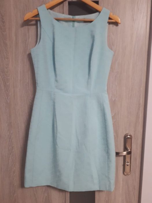 Sukienki w rozmiarze 38