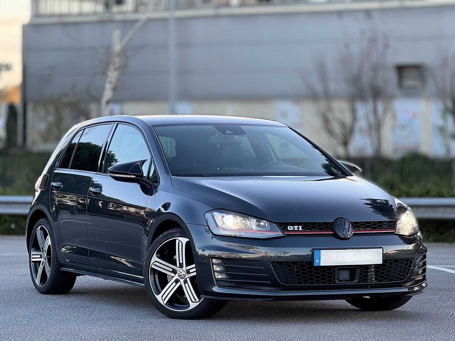 Volkswagen Golf GTi 2.0 TSI BlueMotion PELE C/NOVO