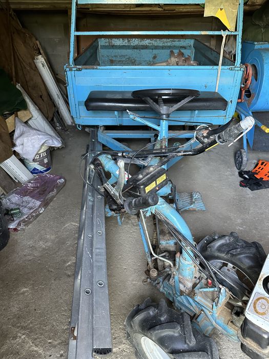 Motocultivador Mondial Diesel (Lombardini 6LD 360) + Atrelado Tração + Acessórios